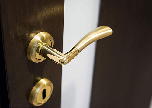 鲁甸24小时上门开锁公司