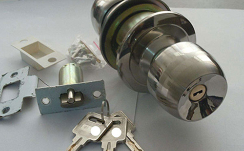 鲁甸24小时上门开锁公司